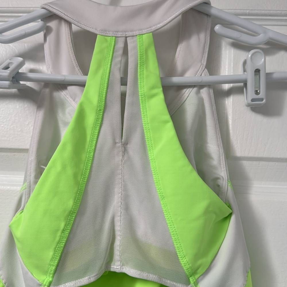 Lululemon Lime Green White Athletic Racerback Tank Top size 4 - Picture 5 of 6